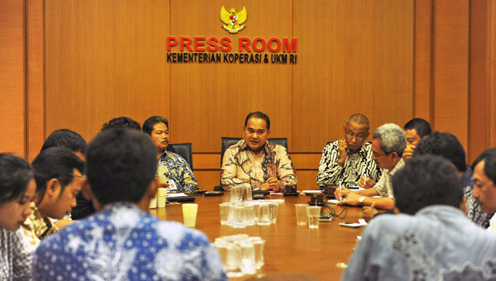 Deputi Bidang Pengawasan Gandeng PPATK Cegah `Money Laundry` di Koperasi